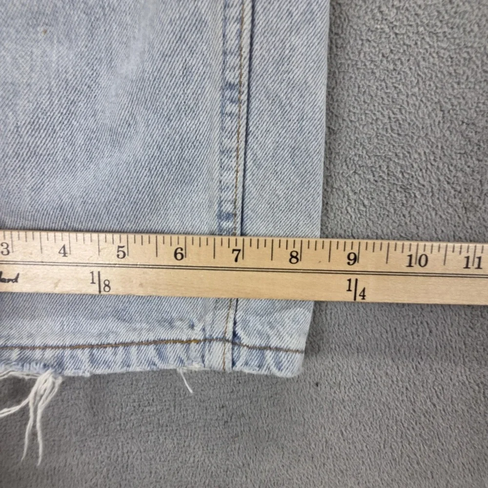 Vintage Levis 501 Jeans Mens Blue Light Wash Made In USA Button Fly Fits 32x32